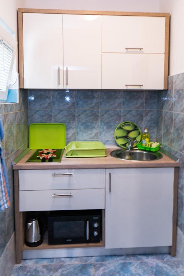 Pag Marina Rooms & Apartment 외부 사진