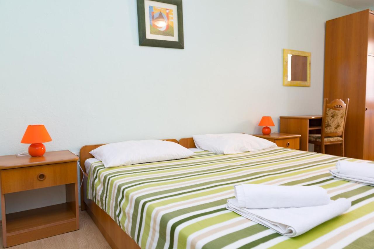 Pag Marina Rooms & Apartment 외부 사진
